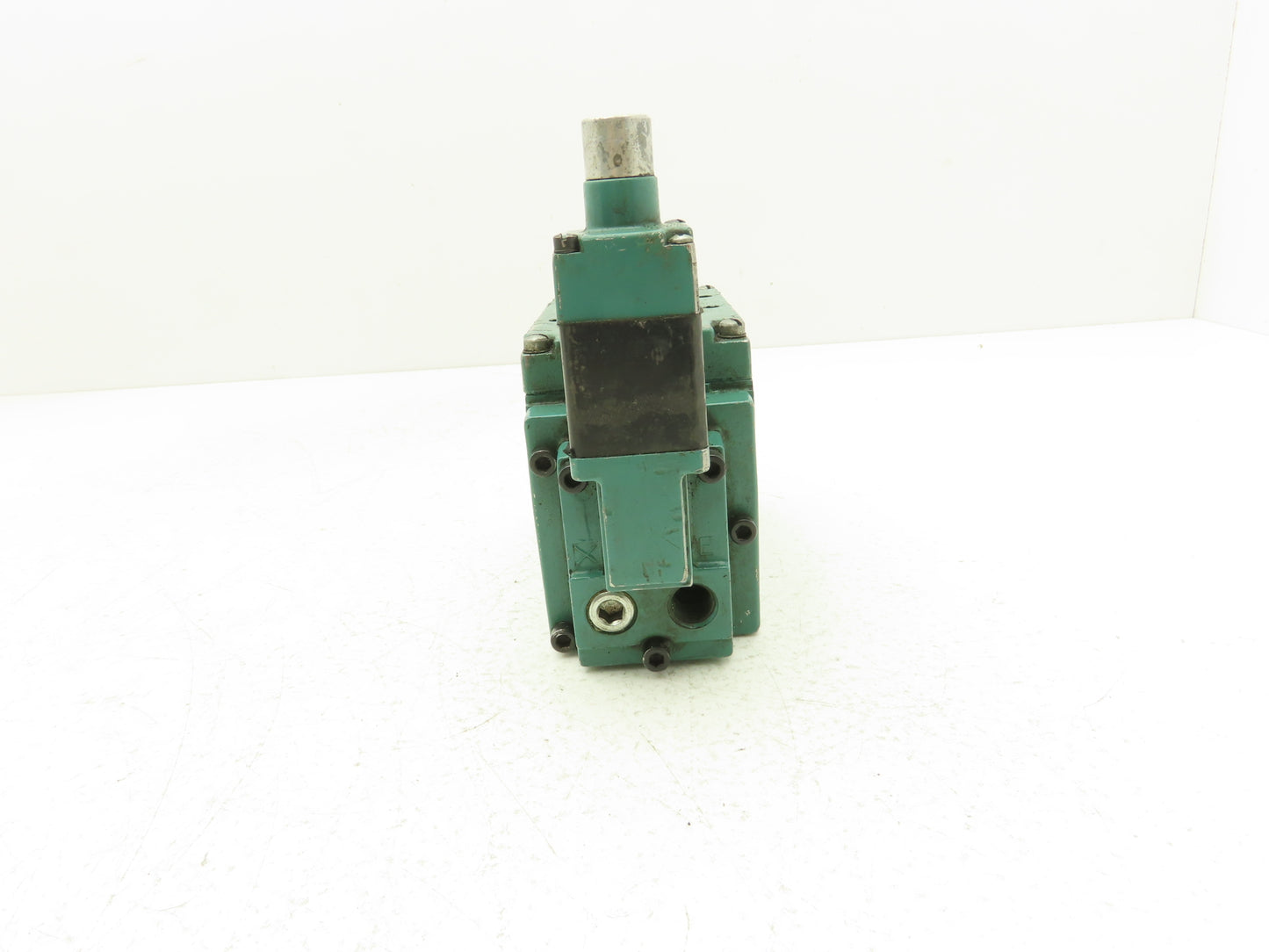 Numatics 228-536B Pneumatic Directional Solenoid Valve Coil 120V