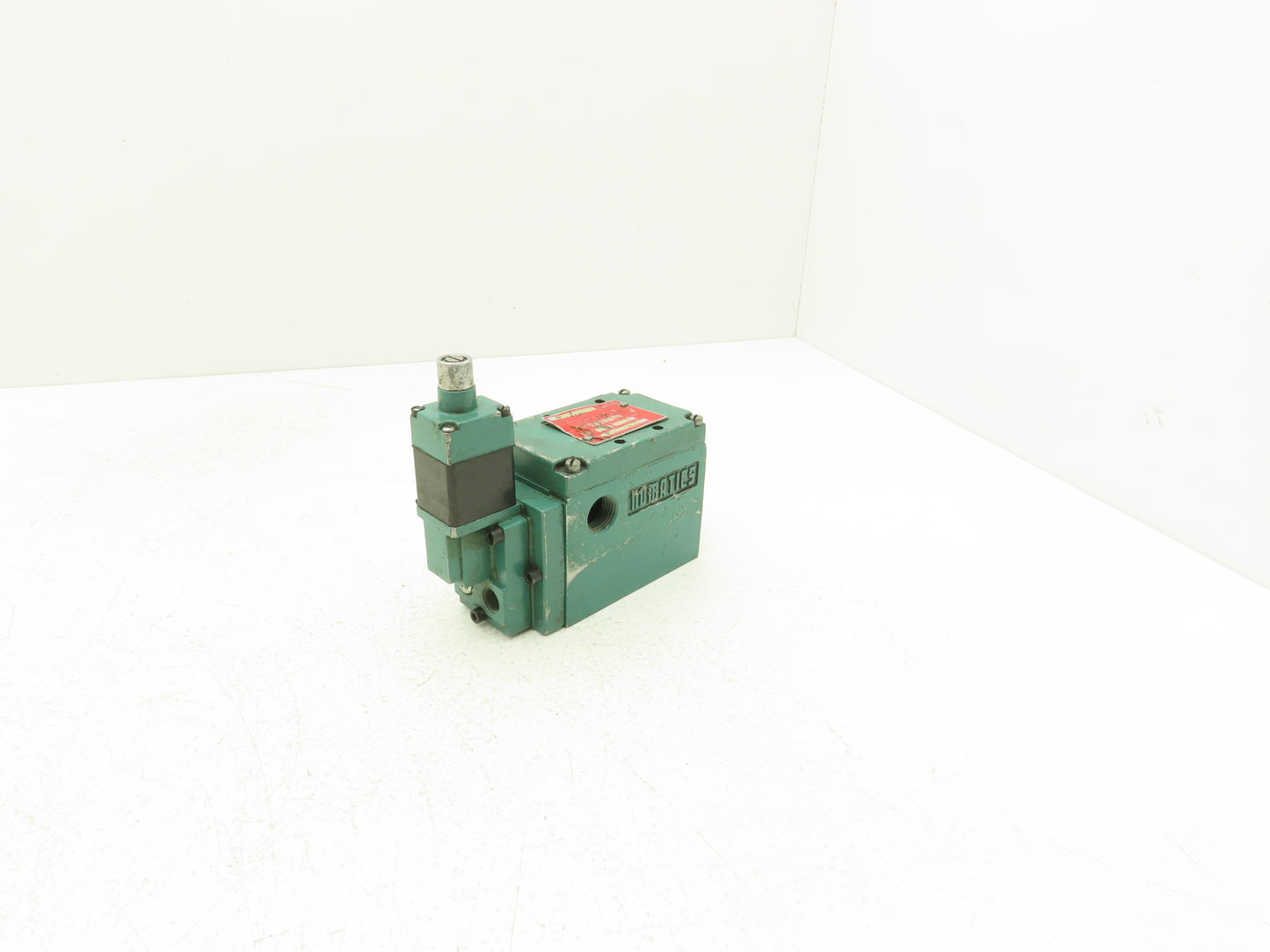 Numatics 228-536B Pneumatic Directional Solenoid Valve Coil 120V