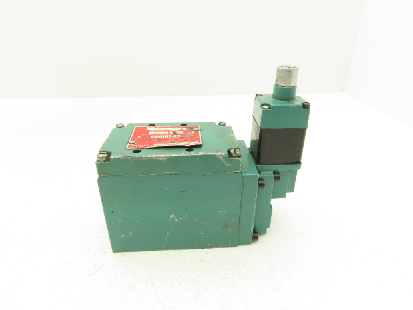 Numatics 228-536B Pneumatic Directional Solenoid Valve Coil 120V