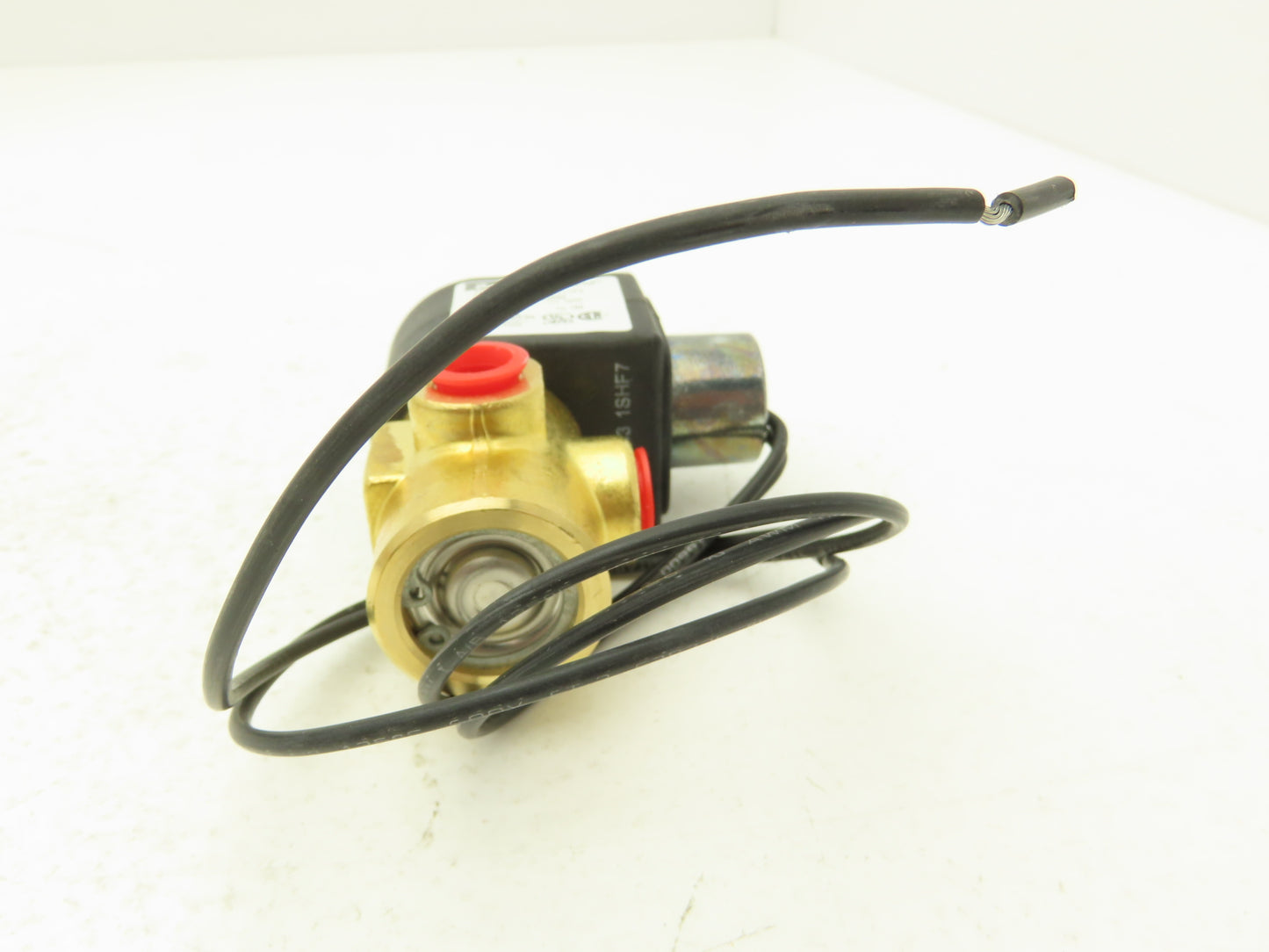 Parker Skinner 7131TBN2JV00N0C111P3 Solenoid Valve 3-Way 1/4"NPT 120V N.C.