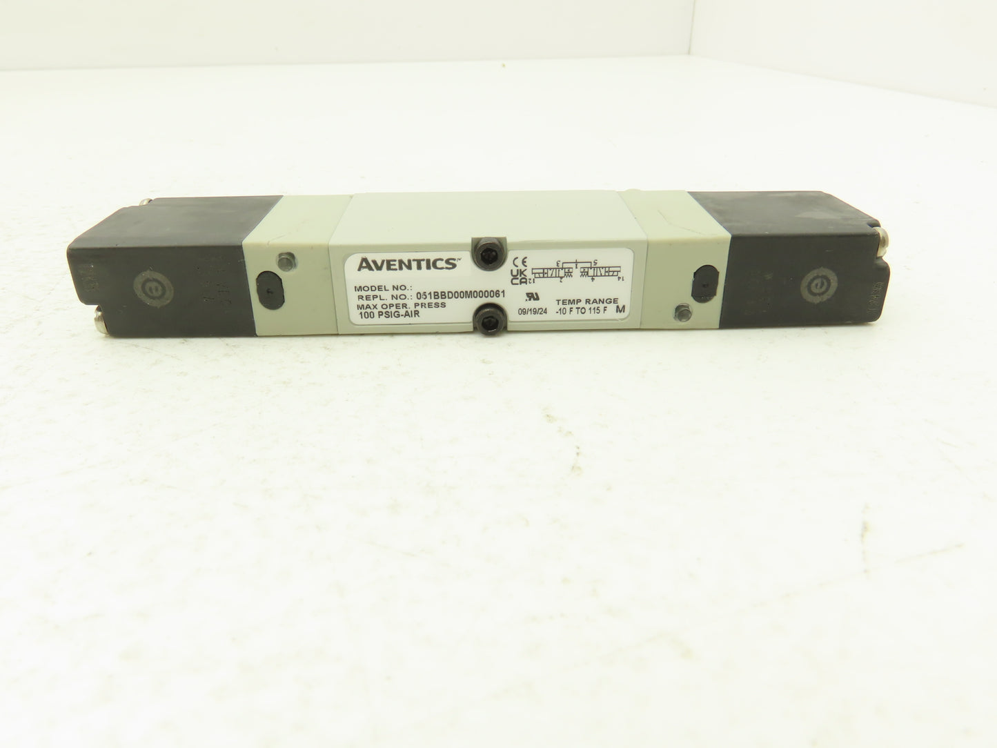 Numatics Aventics 051BBD00M000061 Pneumatic Solenoid Valve 100PSI 24VDC