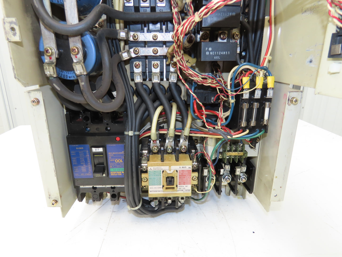 Mitsubishi Electric FR-SF-2-18.5KP-C Freqrol AC Spindle Servo Drive FR-SF
