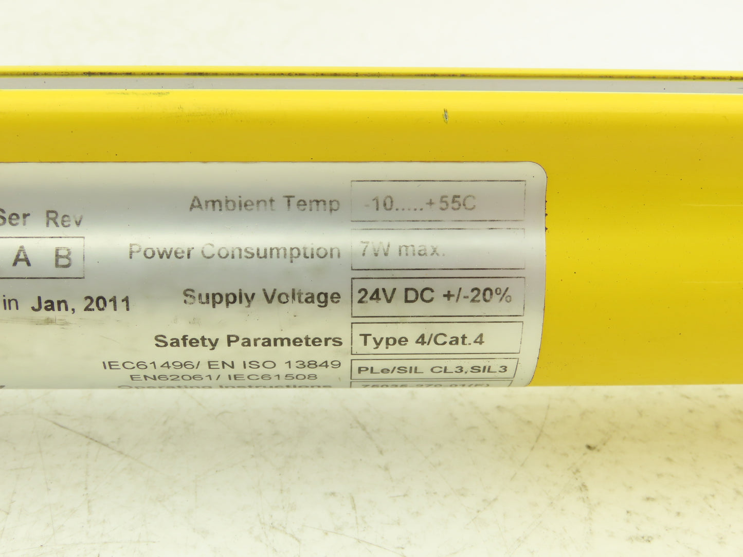 Allen Bradley 440L-R4J0480YD Light Curtain Guardmaster Receiver Only Ser A Rev B