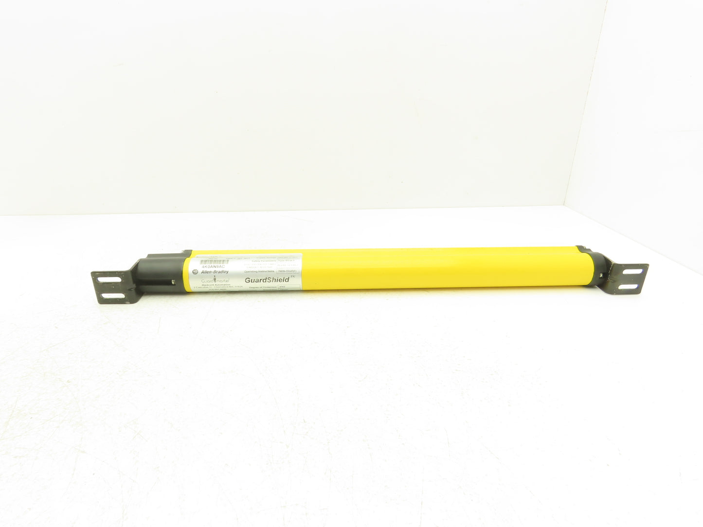 Allen Bradley 440L-R4J0480YD Light Curtain Guardmaster Receiver Only Ser A Rev B