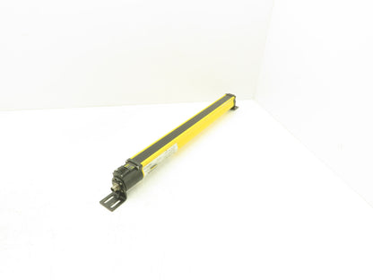 Allen Bradley 440L-R4J0480YD Light Curtain Guardmaster Receiver Only Ser A Rev B