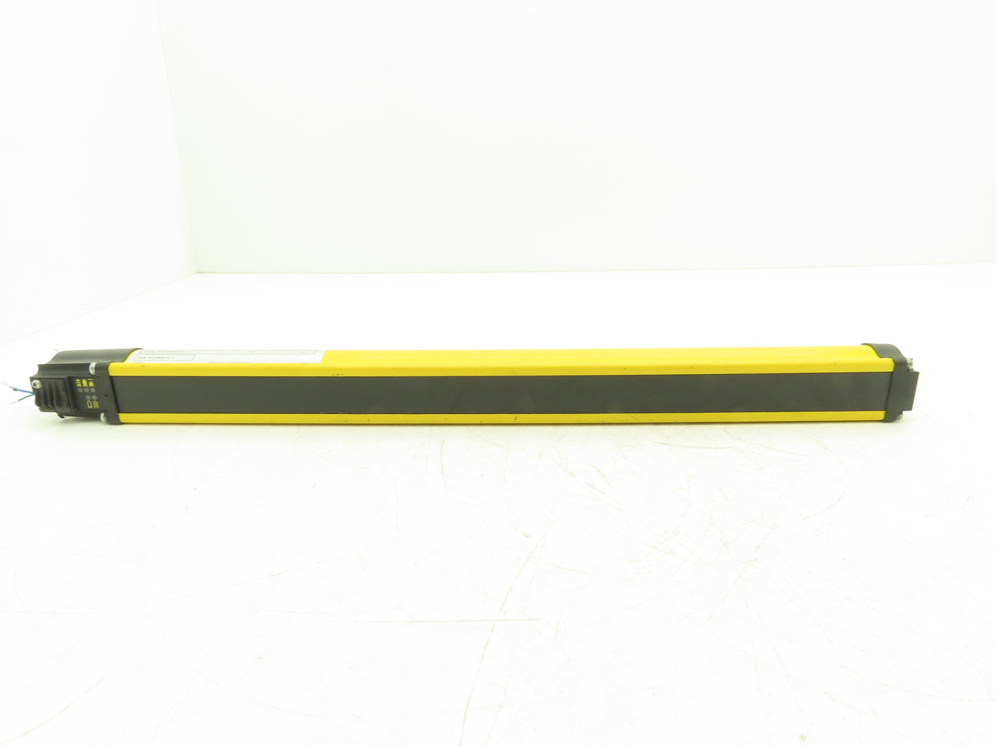 Allen Bradley 440L-R4J0480YD Light Curtain Guardmaster Receiver Only -Parts Only