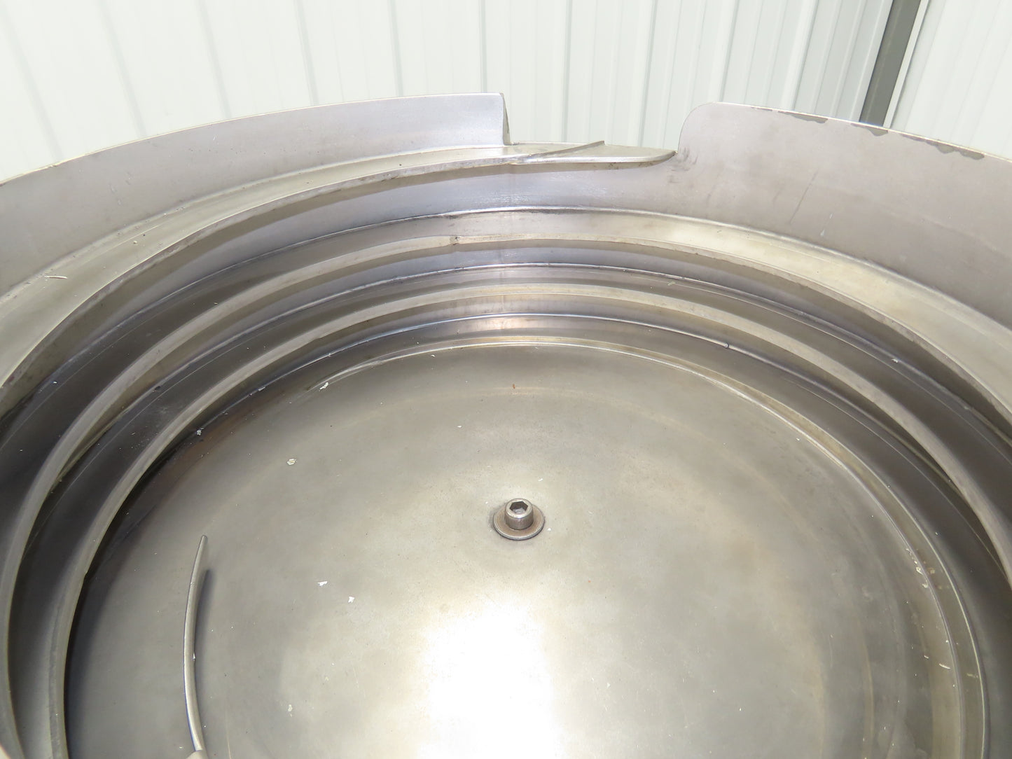 18" Vibratory Bowl Parts Feeder 115V Magnetic Coil Stainless 7/8" Wide Product