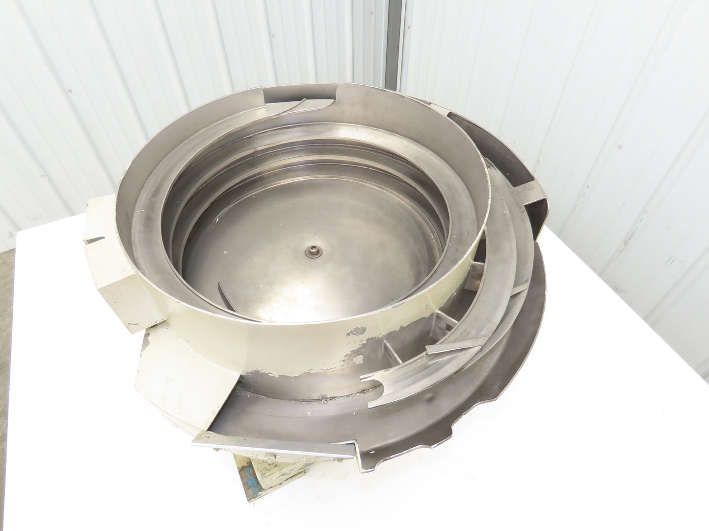 18" Vibratory Bowl Parts Feeder 115V Magnetic Coil Stainless 7/8" Wide Product
