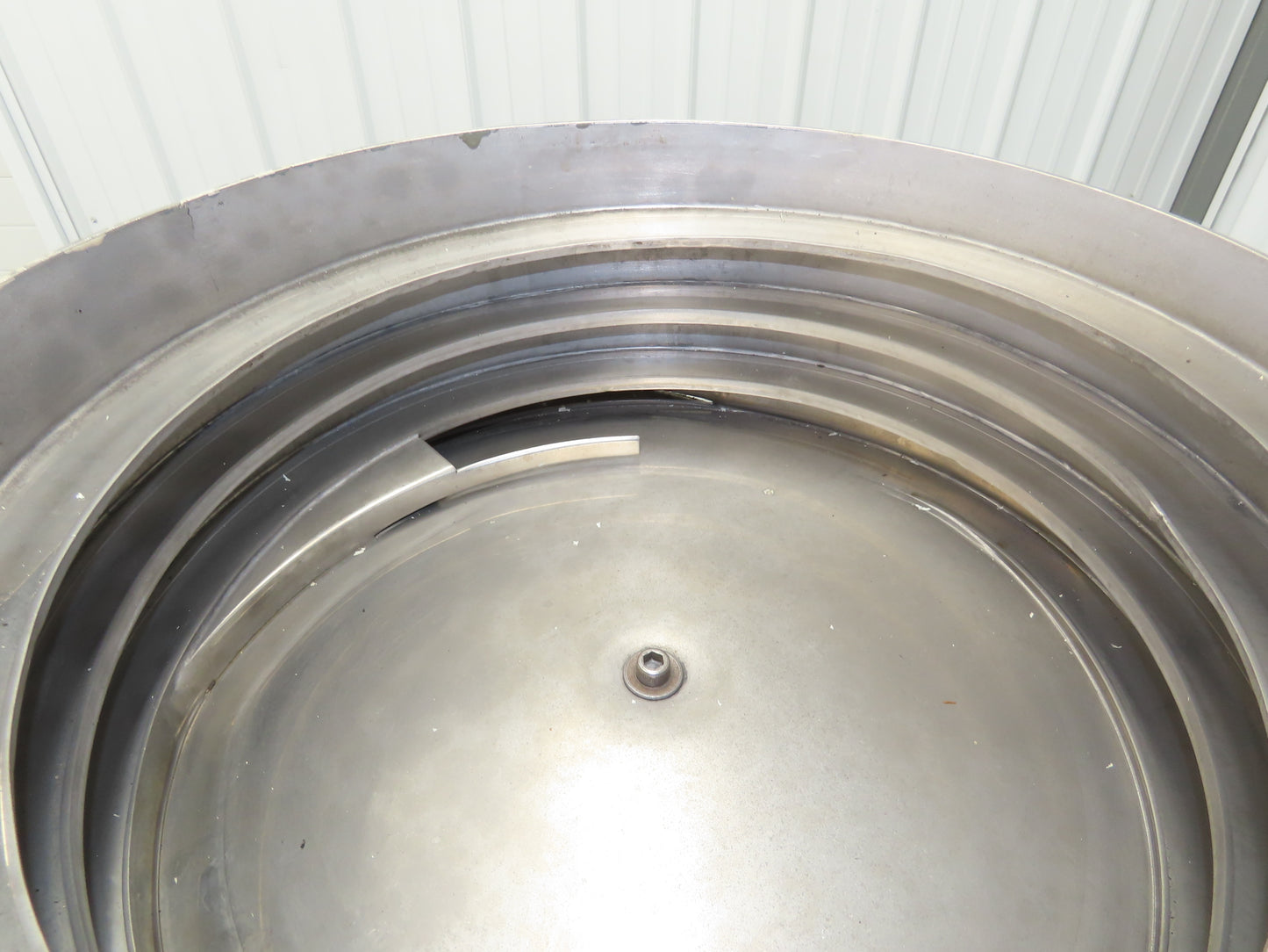 18" Vibratory Bowl Parts Feeder 115V Magnetic Coil Stainless 7/8" Wide Product