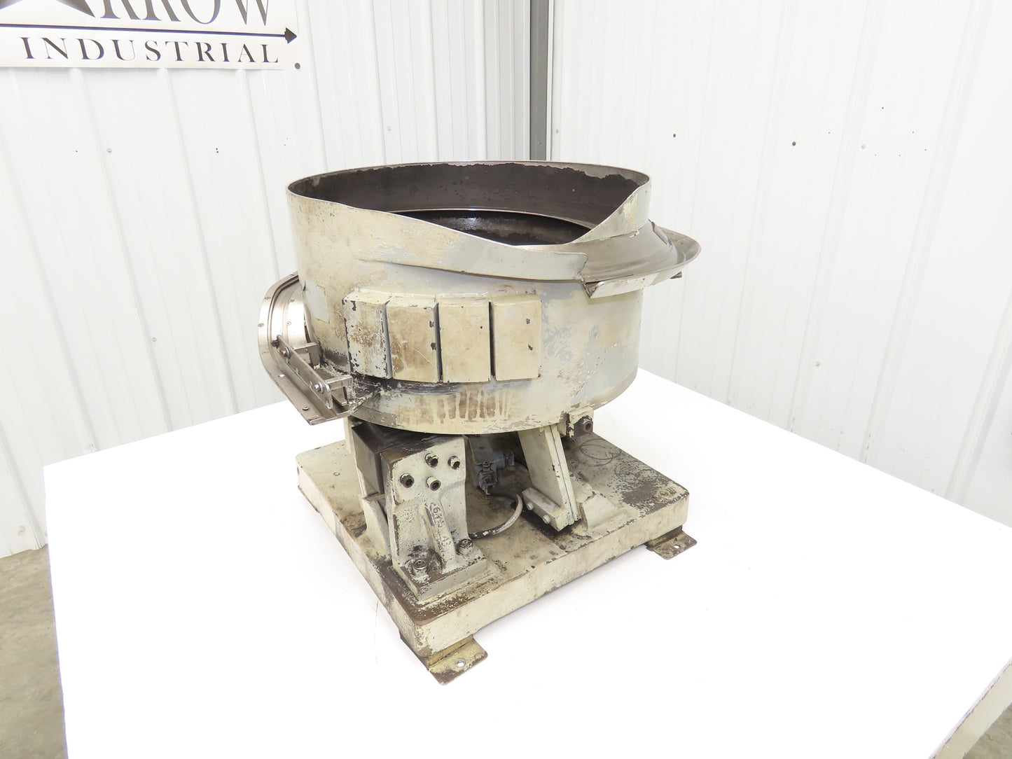 18" Vibratory Bowl Parts Feeder 115V Magnetic Coil Stainless 15/16" Wide Product