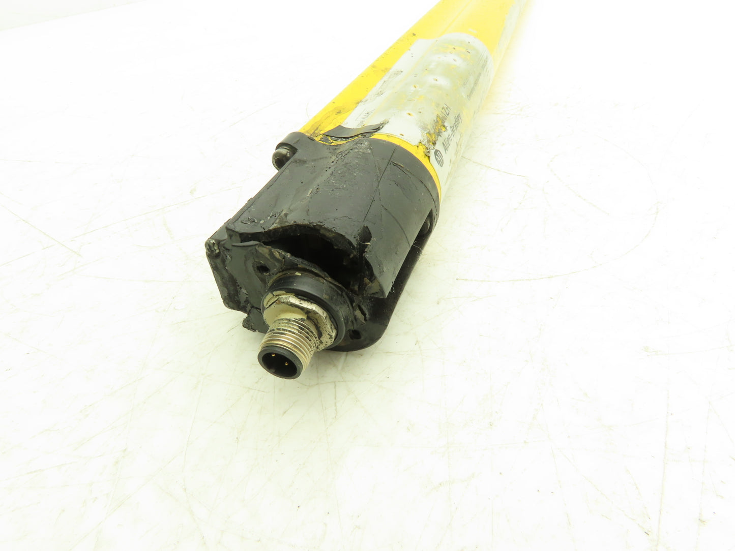Allen Bradley 440L-T4K0480YD Light Curtain Guardmaster Transmitter Parts/Repair