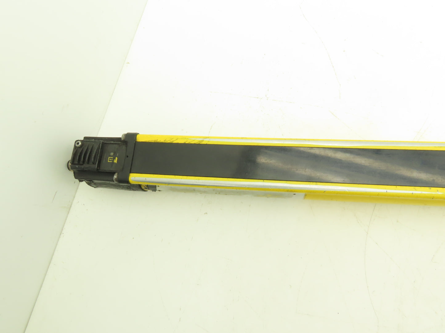 Allen Bradley 440L-T4K0480YD Light Curtain Guardmaster Transmitter Parts/Repair