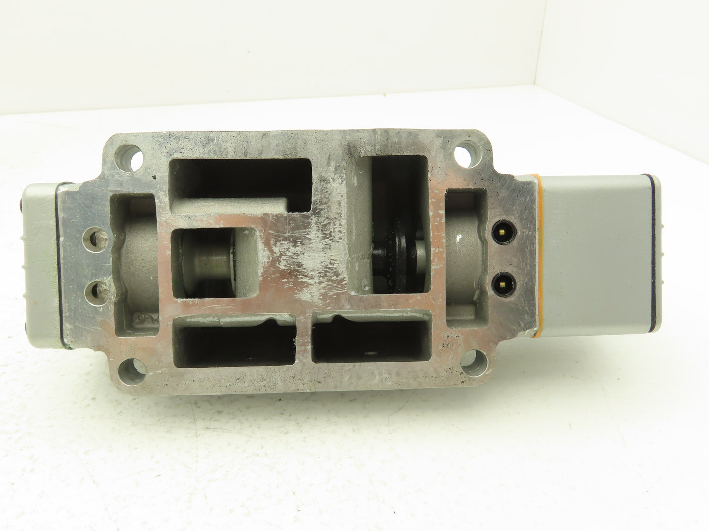 MAC Valves 1303G-111D-1 Pneumatic Solenoid Valve 10-150PSI 120V