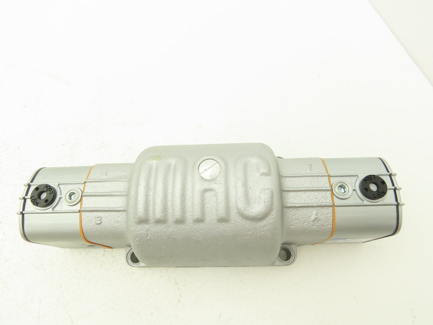 MAC Valves 1303G-111D-1 Pneumatic Solenoid Valve 10-150PSI 120V