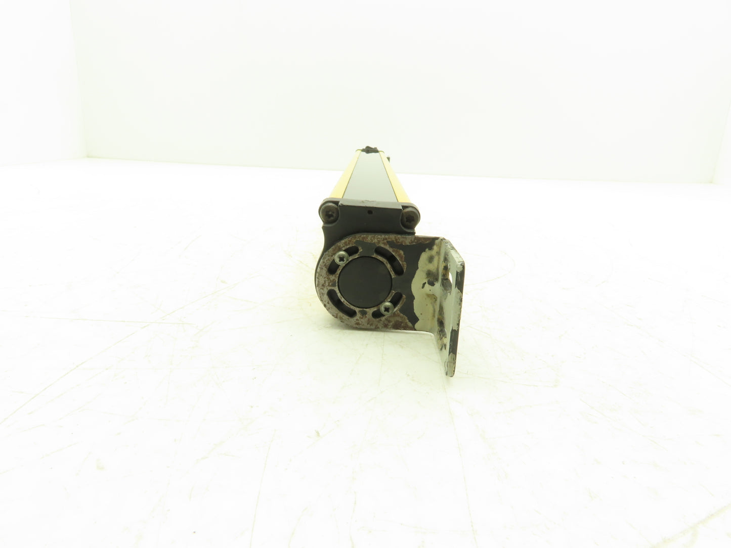 Allen Bradley 440L-T4J0480YD Light Curtain Guardmaster Transmitter Ser A Rev A