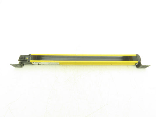 Allen Bradley 440L-T4J0480YD Light Curtain Guardmaster Transmitter - READ