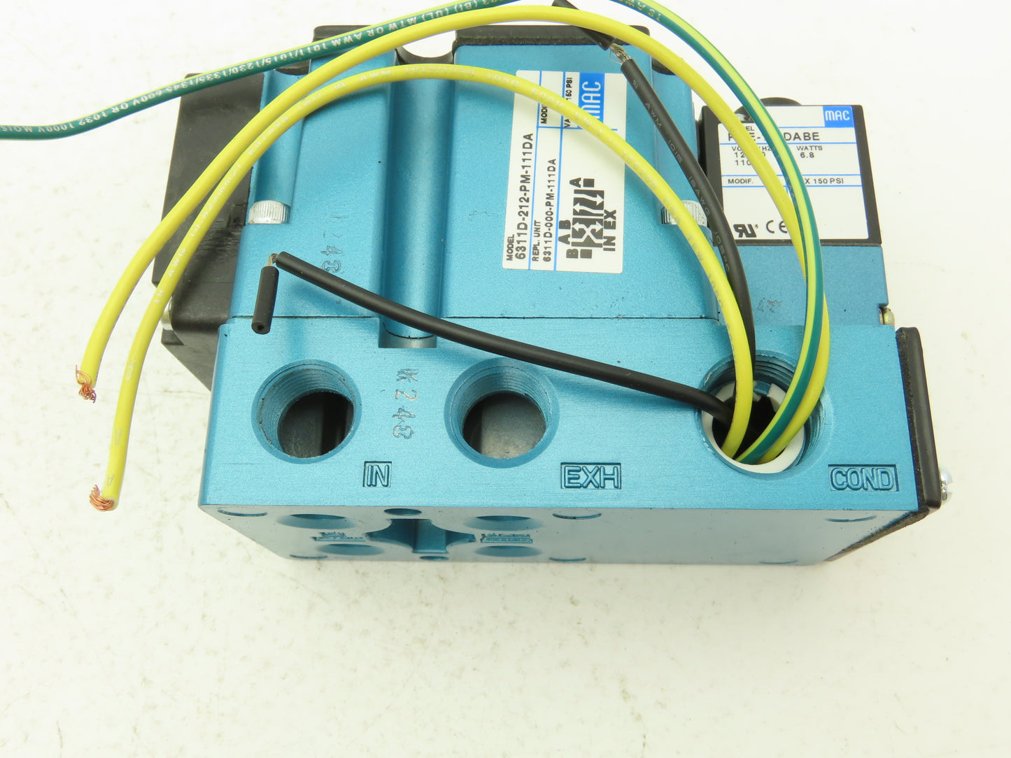 MAC 6311D-212-PM-111DA Pneumatic Solenoid Valve 150PSI 120V 3/8"NPT Manifold