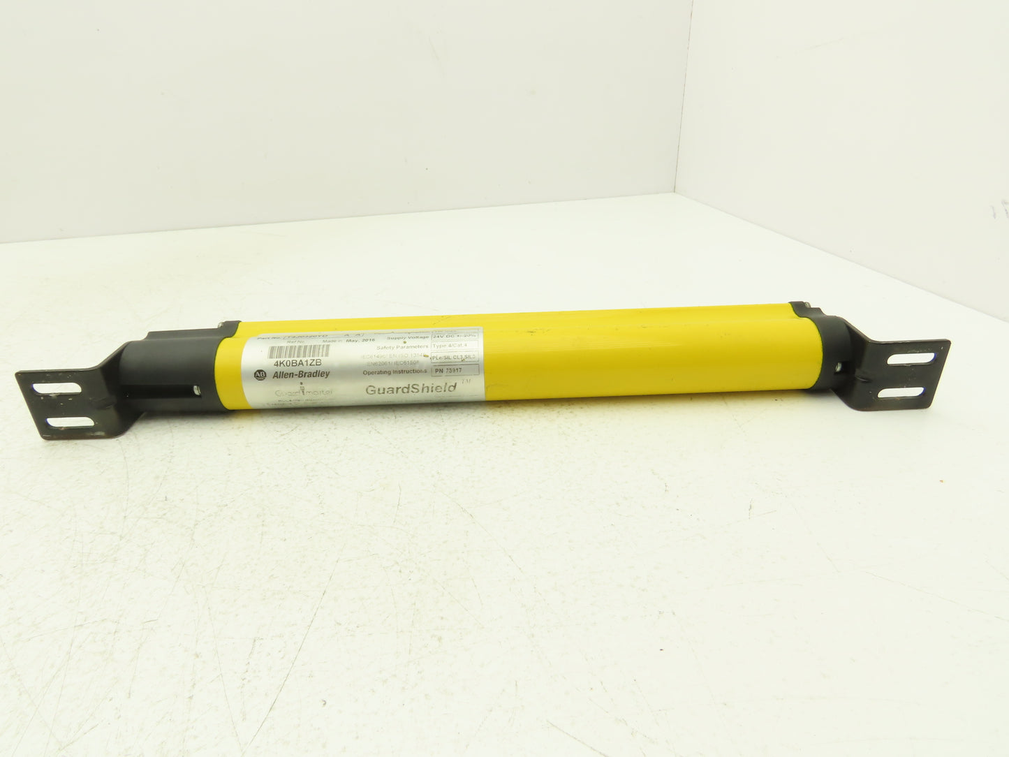 Allen Bradley 440L-T4J0320YD Light Curtain Guardmaster Transmitter Ser A Rev A