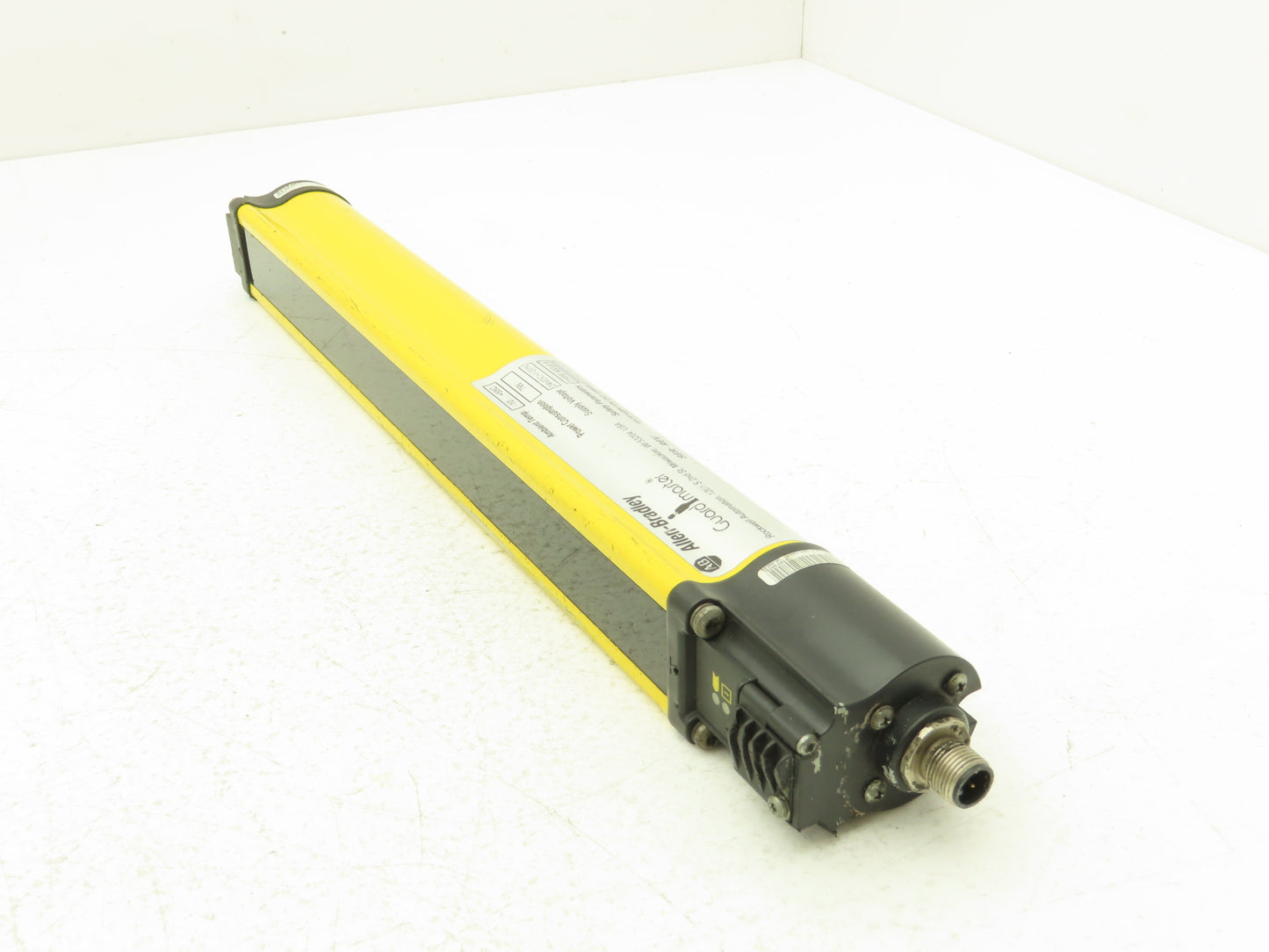 Allen Bradley 440L-T4J0320YD Light Curtain Guardmaster Transmitter Ser A Rev A