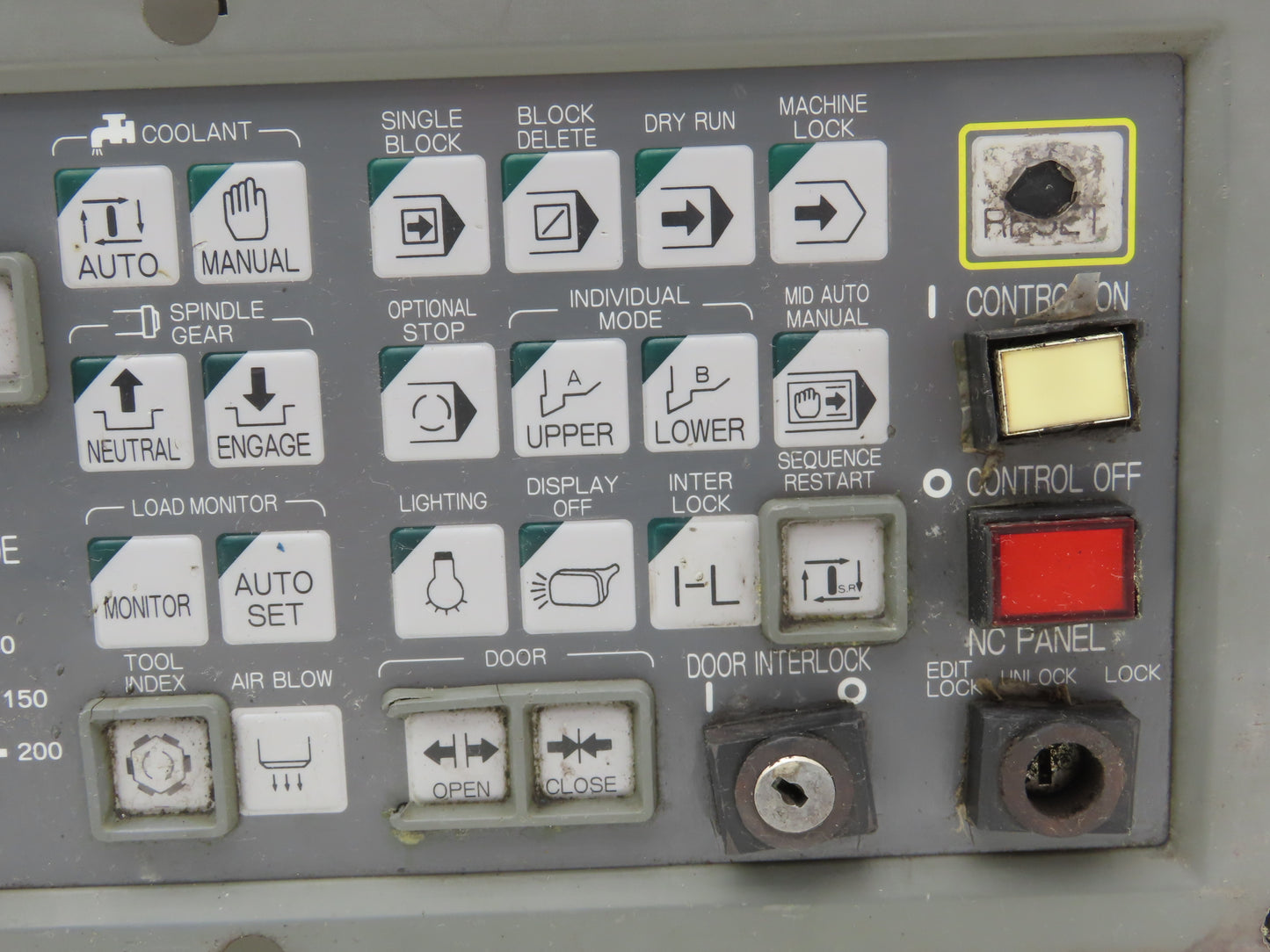 Okuma E0105-566-055-3 HMI Keypad Operator Control Panel With E-Stop & MPG Wheel