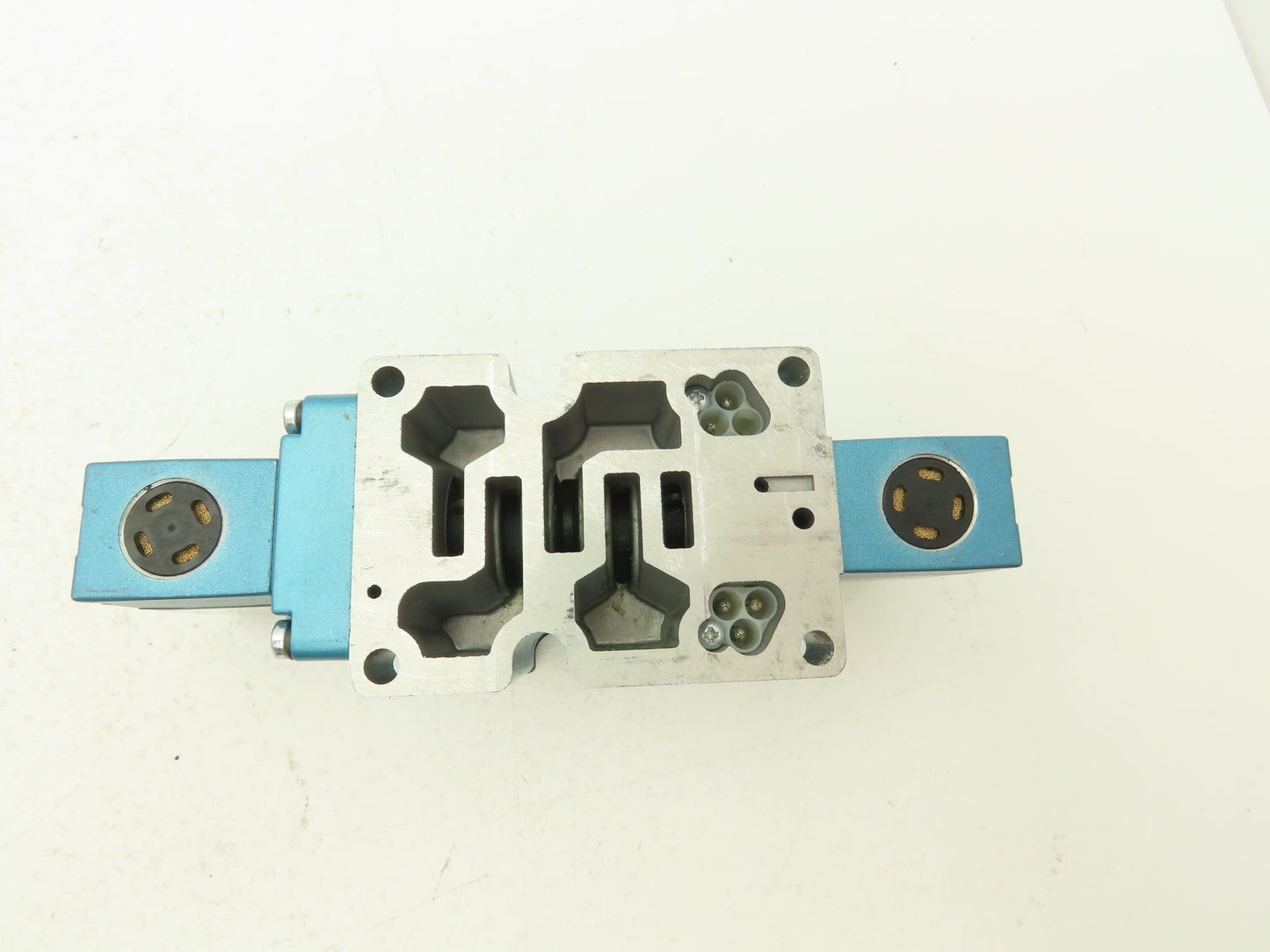 MAC 6331D-000-PM-111DA Pneumatic Solenoid Valve 150PSI 120V