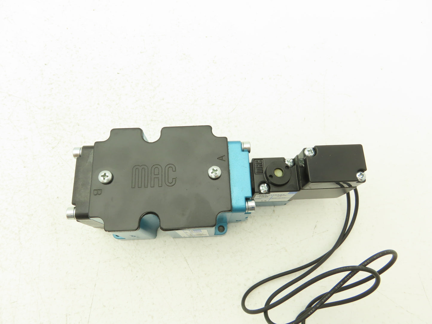 MAC 6512B-000-PM-111AA Pneumatic Solenoid Valve 150PSI 120V
