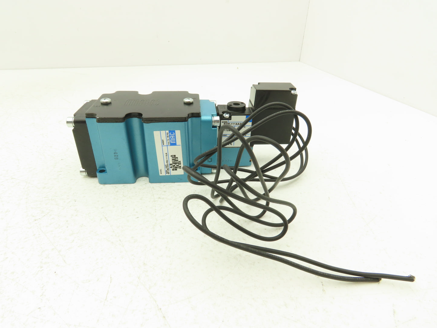 MAC 6512B-000-PM-111AA Pneumatic Solenoid Valve 150PSI 120V