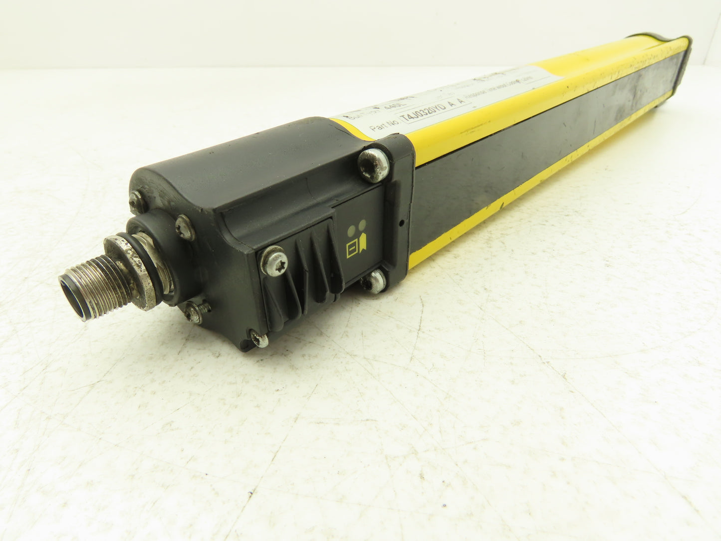 Allen Bradley 440L-T4J0320YD Light Curtain Guardmaster Transmitter - Parts only
