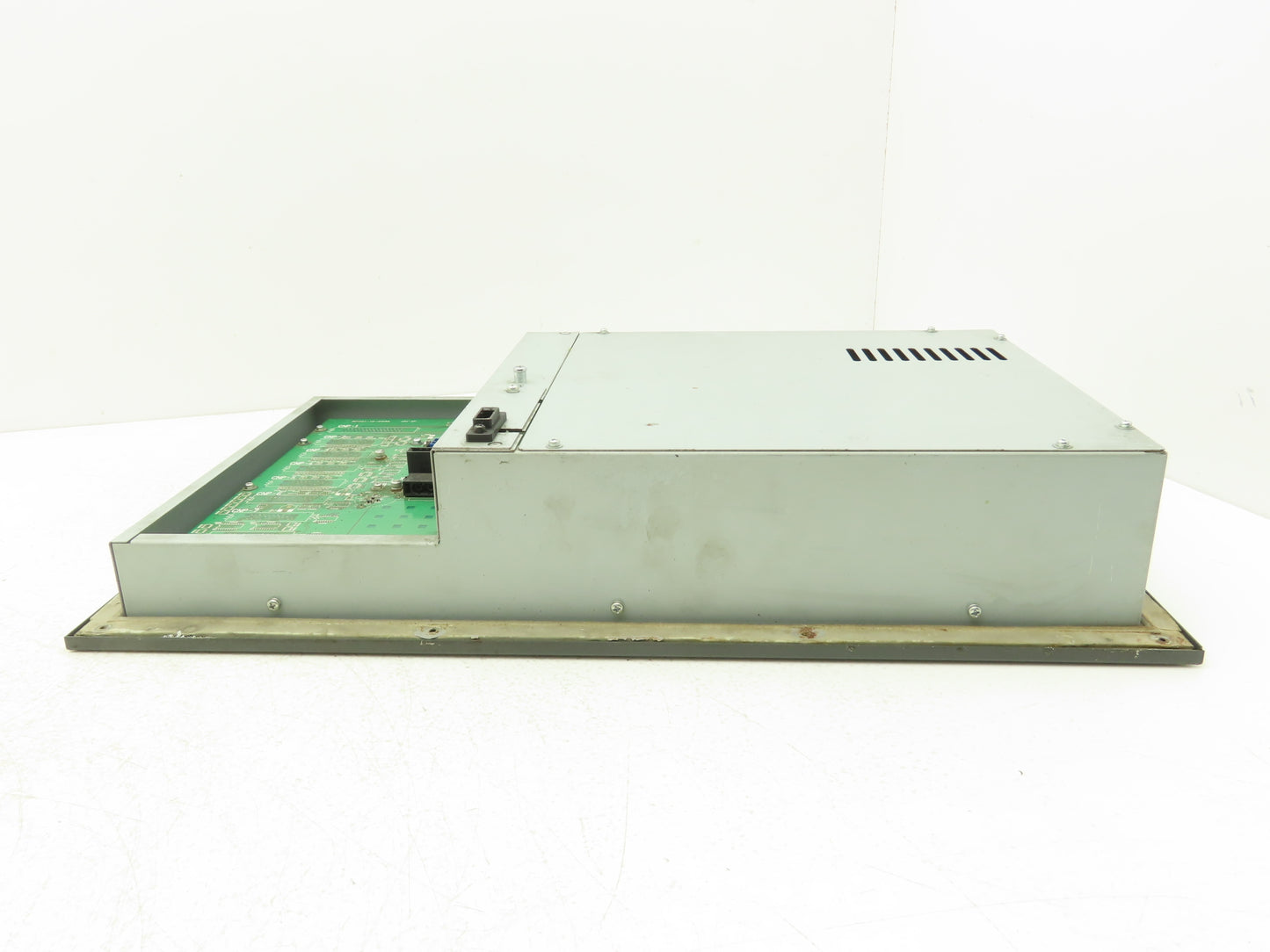 Okuma OSP7000 HMI Operator Control Panel With Monitor E0105-680-005 READ