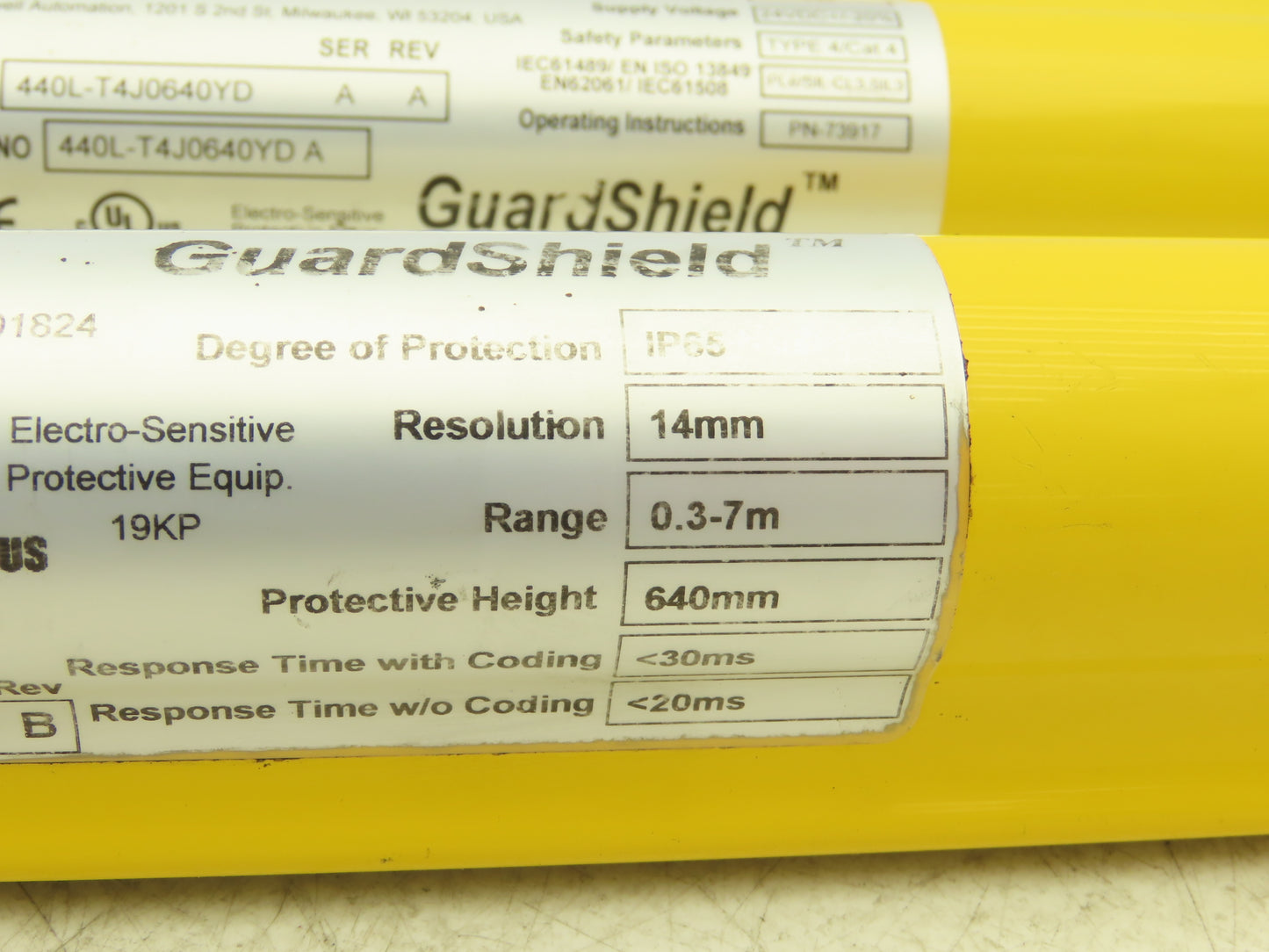 440L-P4J0640YD Guardshield Safety Light Curtain Transmitter/Receiver Set