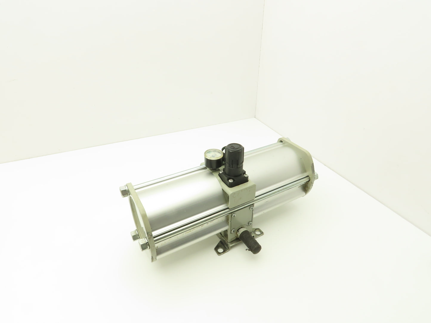 SMC VBAT38A1-RV Pneumatic Air Booster Regulator 1 Bar 145PSI