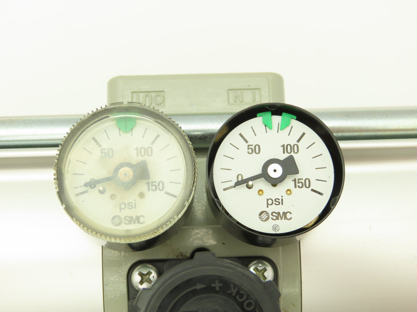SMC VBAT38A1-RV Pneumatic Air Booster Regulator 1 Bar 145PSI