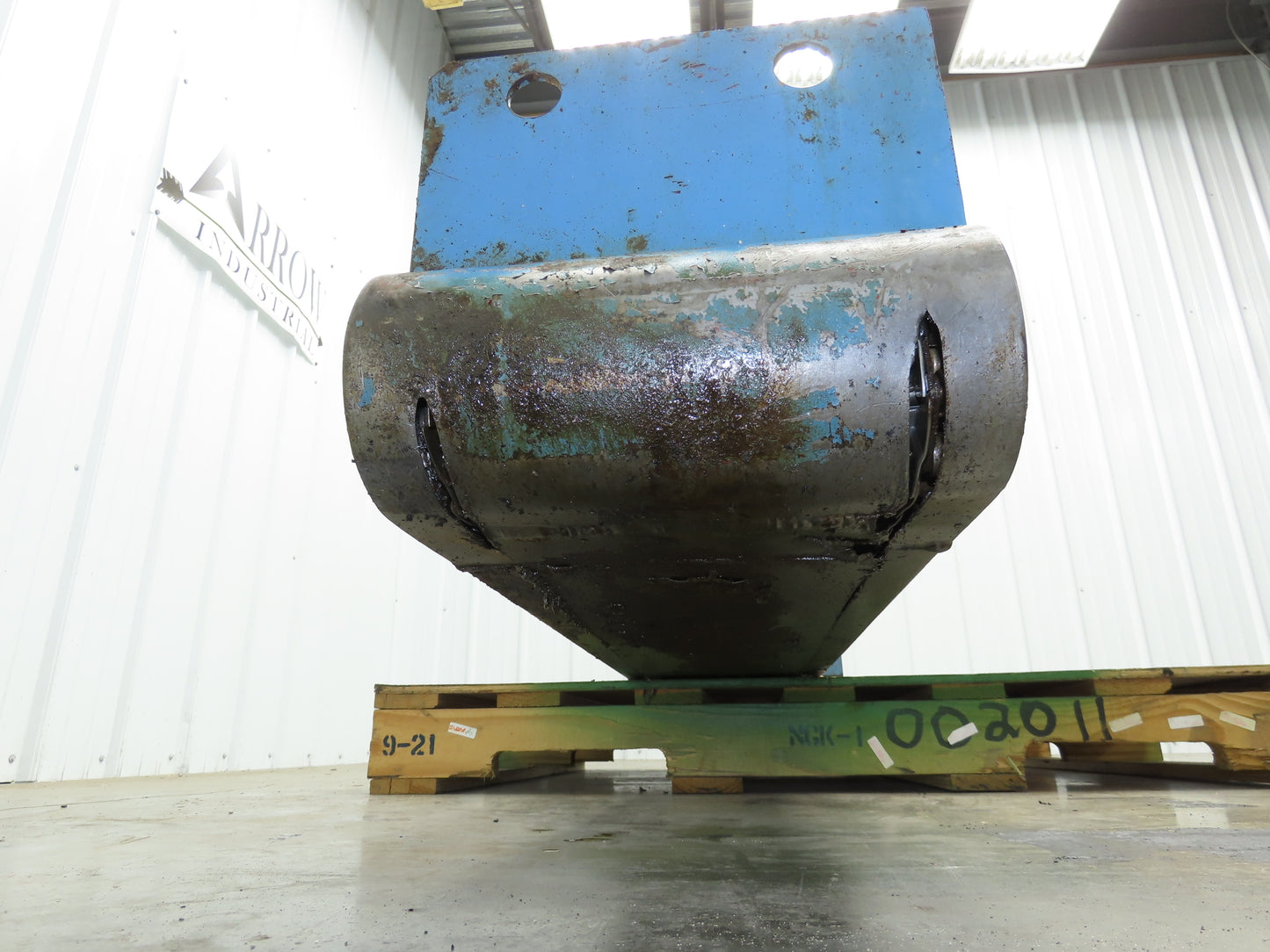 Tsubaki 10"W x 90"L Chip Conveyor 7.5"Belt 45" Infeed 38"H Discharge 220V 3PH