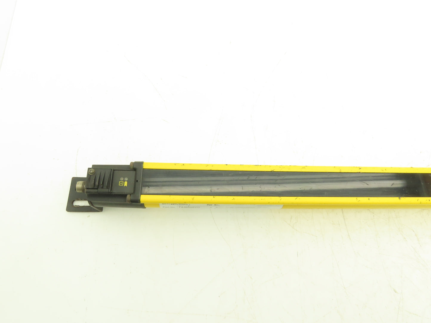 440L-T4J0640YD Guardmaster Guardshield Safety Light Curtain Transmitter 640mm