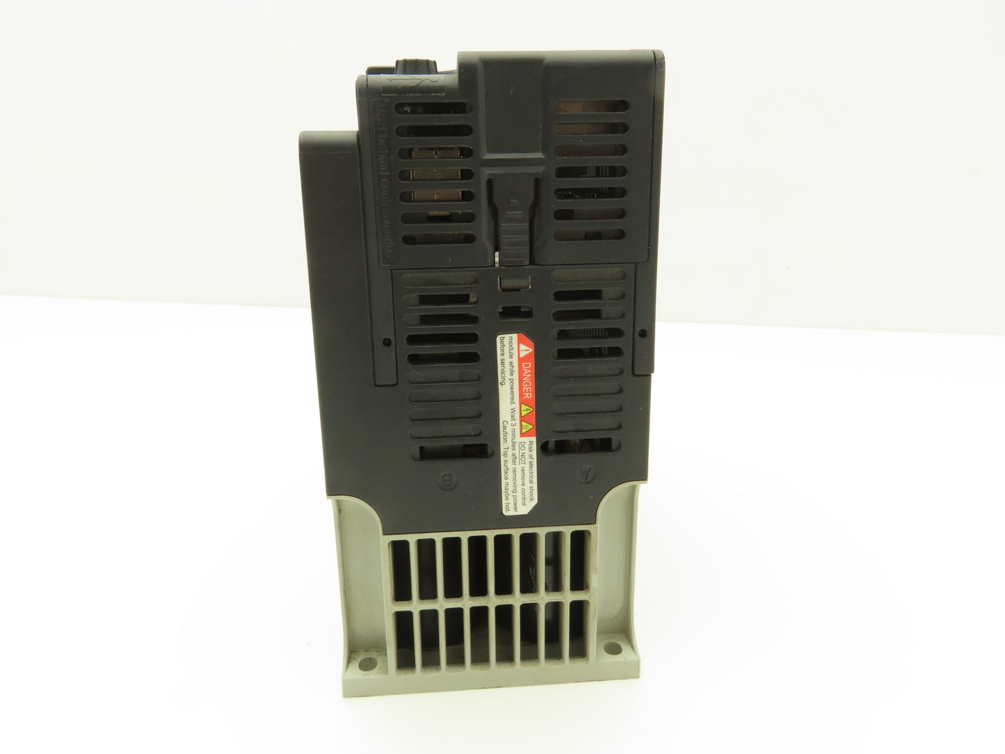 Allen Bradley 25B-D010N104 VFD AC Drive 500Hz 5Hp 460V 10.5A 3Ph FRN 5.001 Ser A