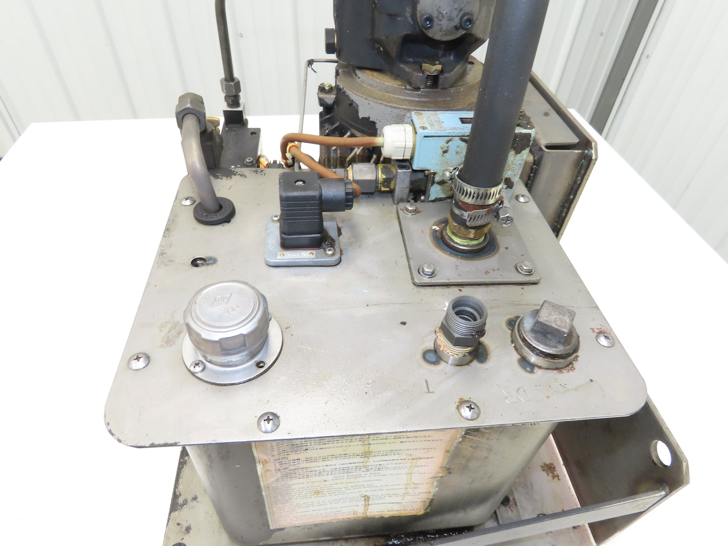 Daikin V15AIRX-95 S38 Hydraulic Power Unit 10L Tank 25L/min 855psi 2.2kw 220V