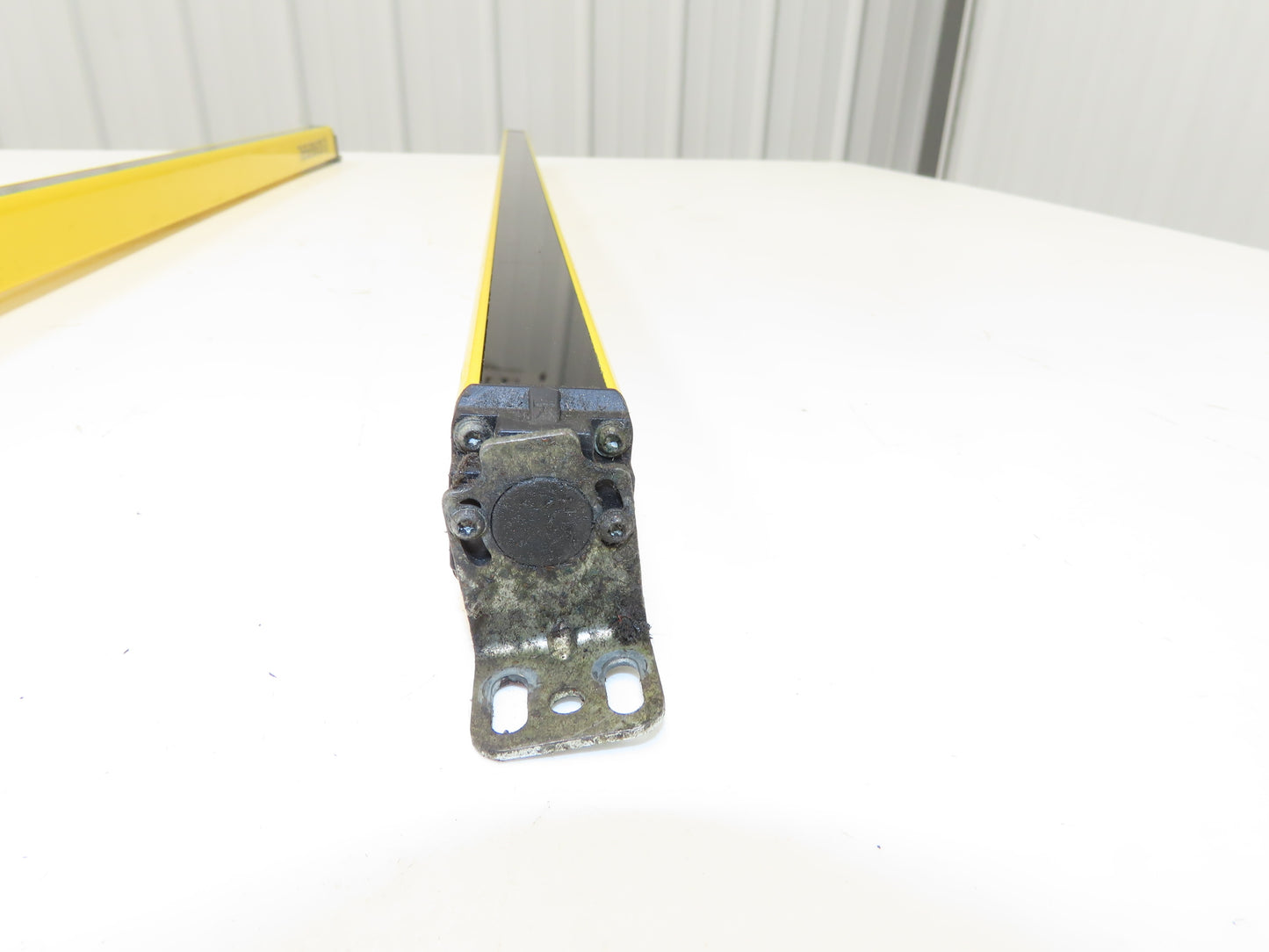 Schmersal SLC440COM-ER-0890-14 Safety Light Curtain Transmitter & Receiver Set