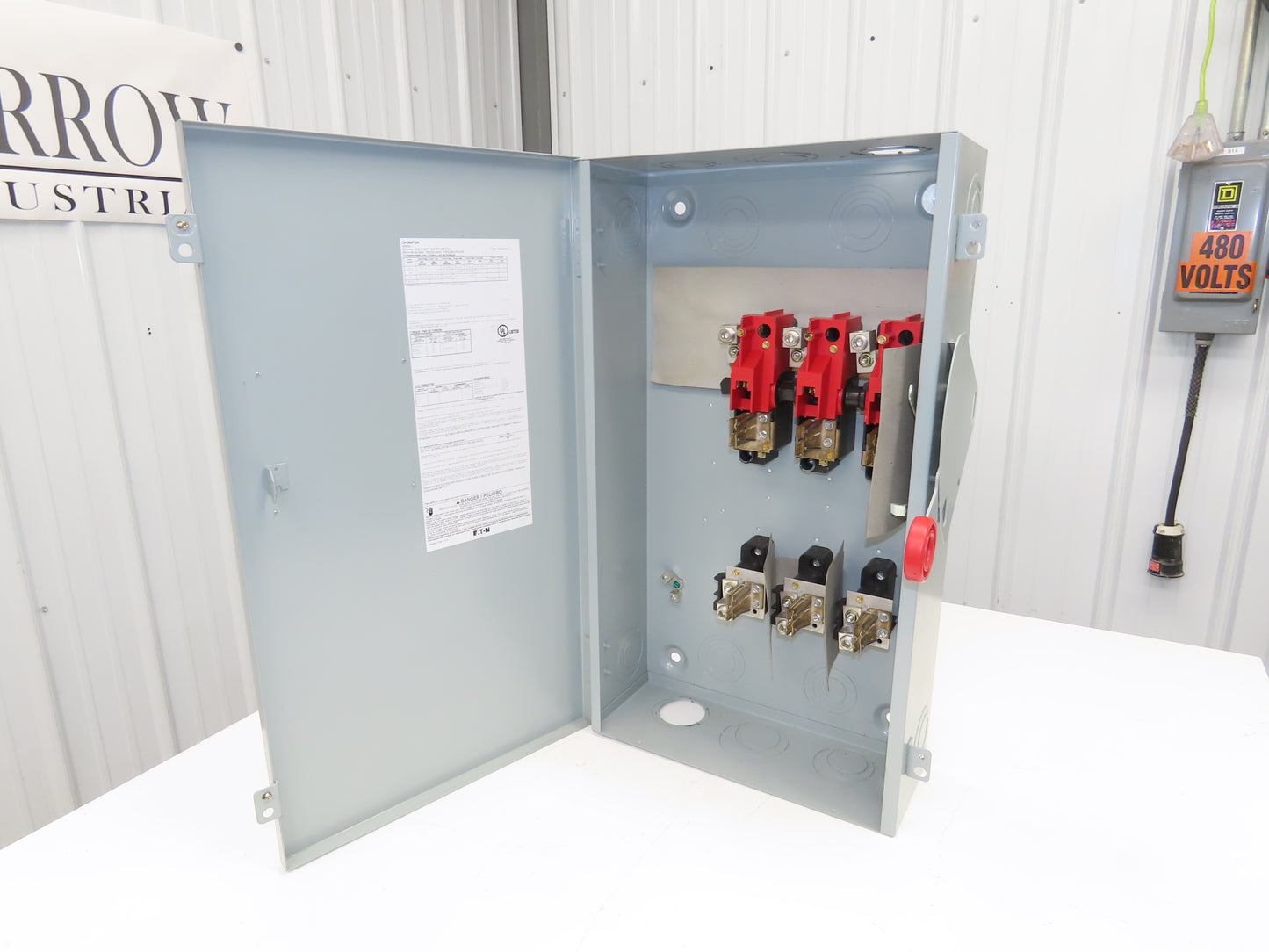 Eaton DH364FGK Fusible Disconnect Safety Switch 200A 600V 3Ph