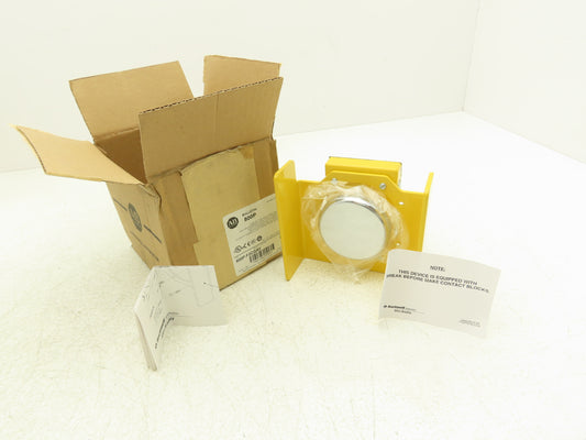 Allen Bradley 800P-F2CGAV Palm Operated Push Button Switch Flush Mount 1NO 1NC