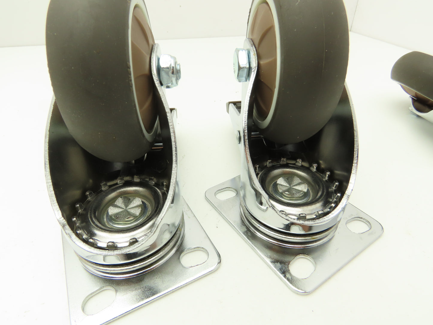 Nefish X003USEVS7 3" Rubber Swivel Caster Set of 4