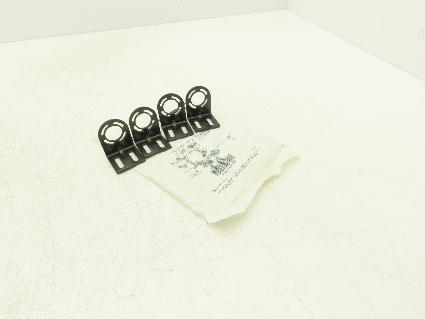 Allen Bradley 440L-AF6101 Light Curtain L Shaped Mounting Bracket  Set of 4