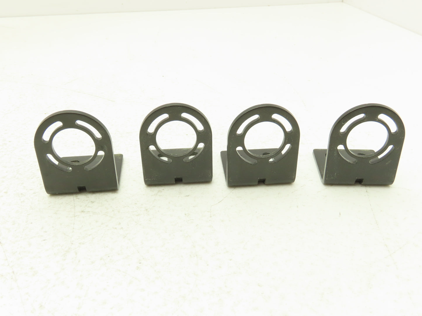 Allen Bradley 440L-AF6101 Light Curtain L Shaped Mounting Bracket  Set of 4