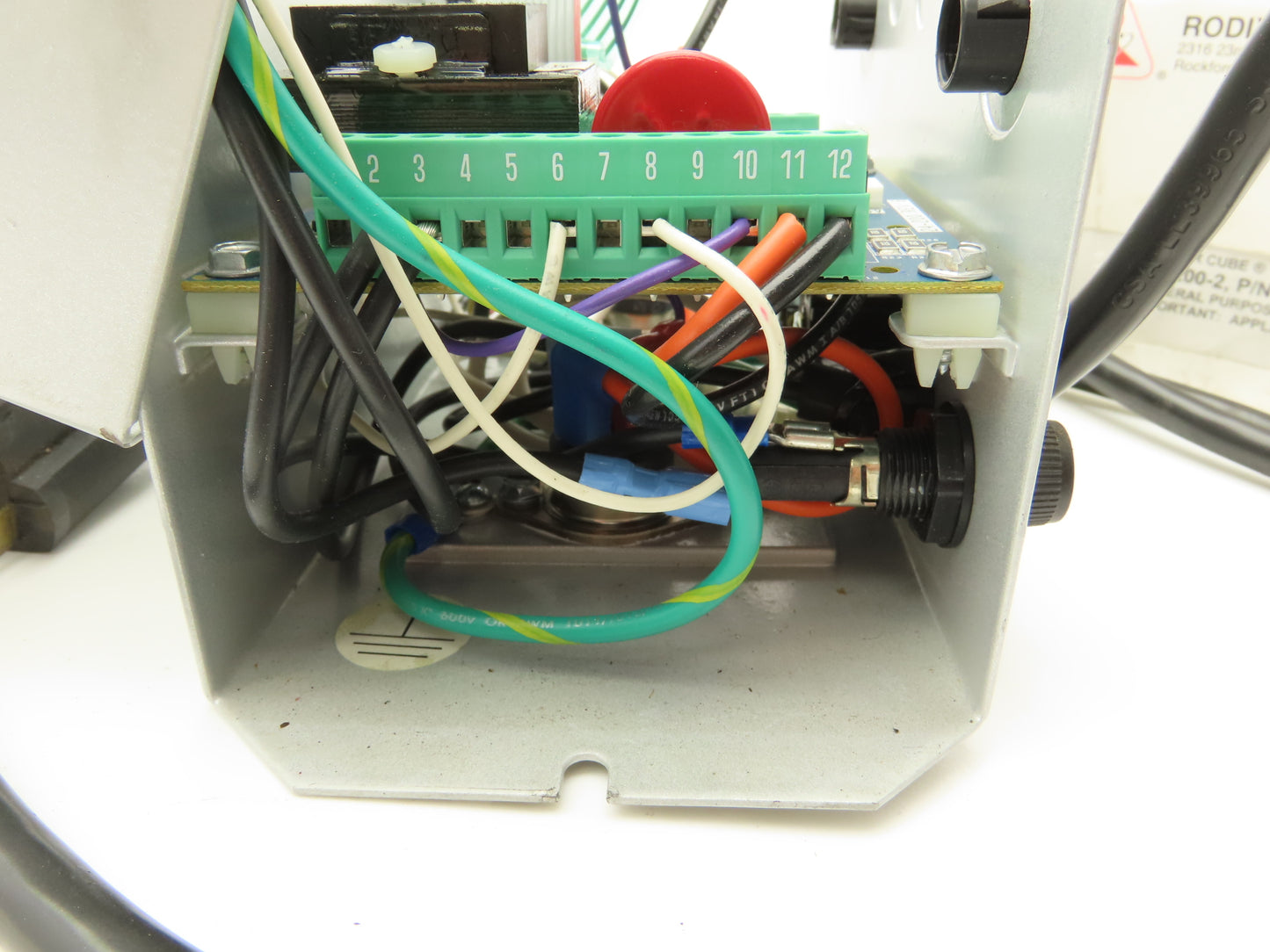 Rodix 121-000-2001 FC-200-2 Dual Vibratory Feeder Control 120VAC 50/60Hz-READ
