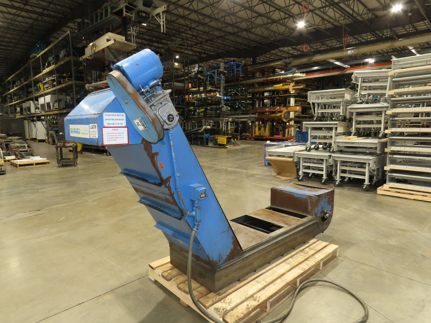 Barnes Kleenall Chip Conveyor Scraper Chain Coolant Filter 25"x72" Infeed 55"H