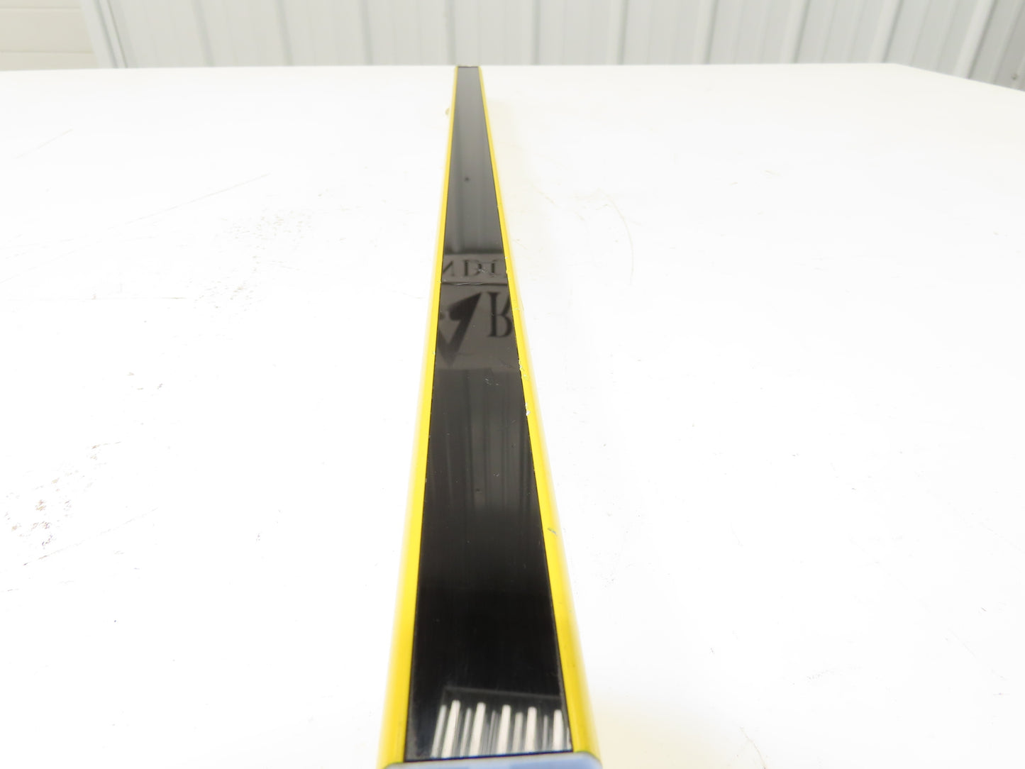 Schmersal SLC440COM-R-0650-14 Safety Light Curtain Receiver 650mm Parts/Repair