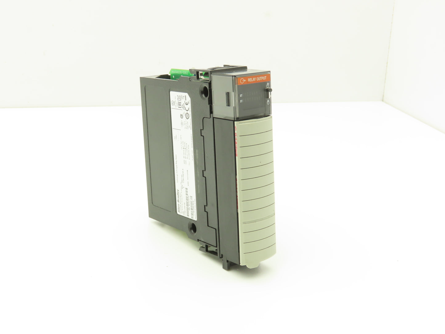 Allen Bradley 1756-OW16I A ControlLogix 16PT Relay Output 24VFW 3.003 Ser A