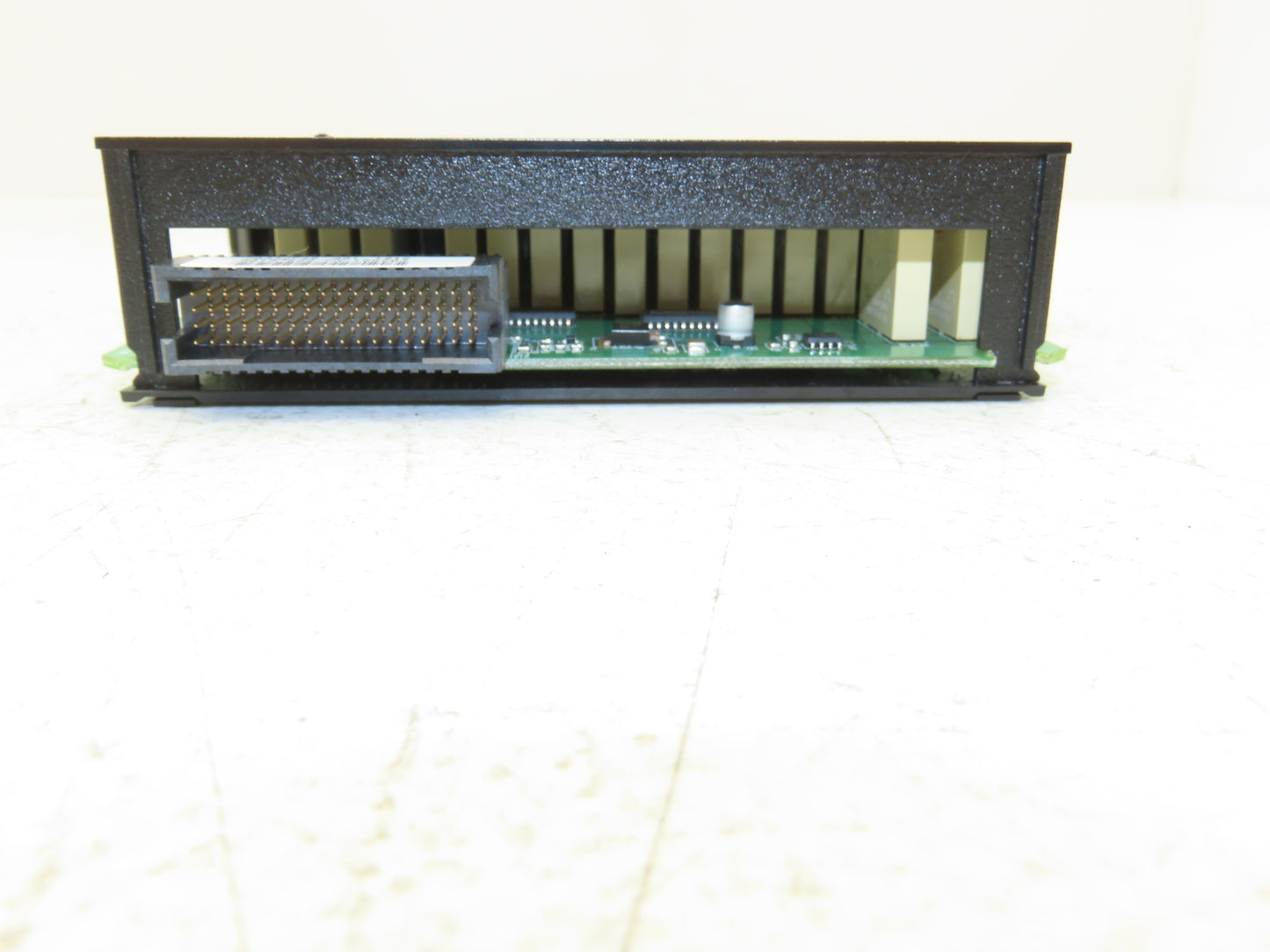 Allen Bradley 1756-OW16I A ControlLogix 16PT Relay Output 24V FW 3.003 Ser A READ