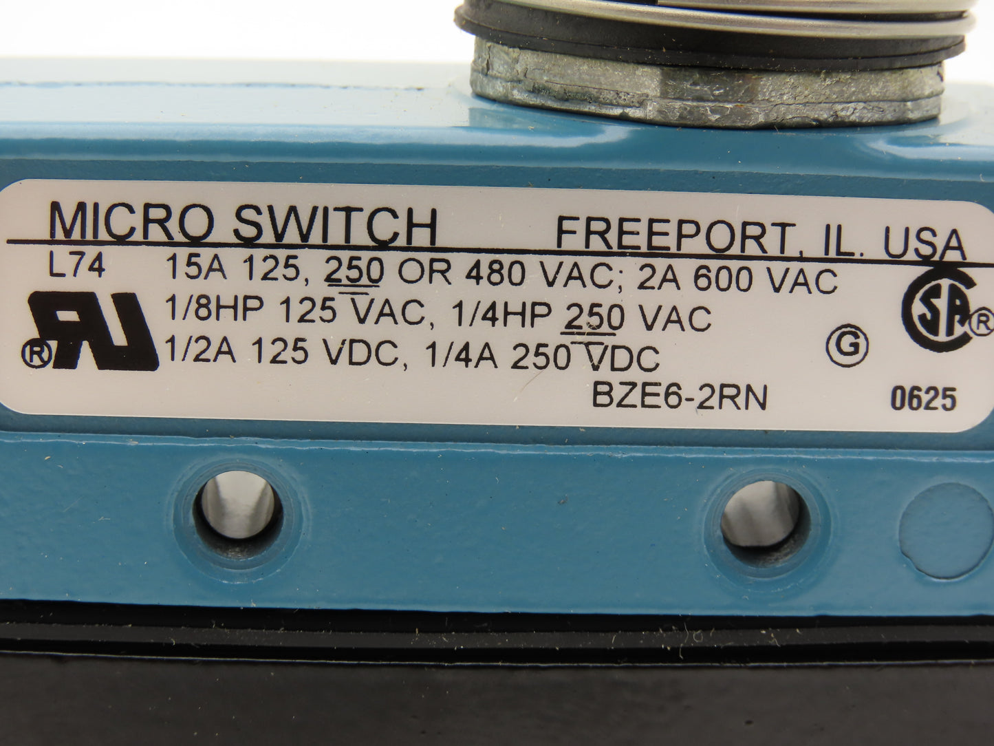 Honeywell BZE6-2RN Limit Switch Side Plunger SPDT 125-600V  Lot of 3
