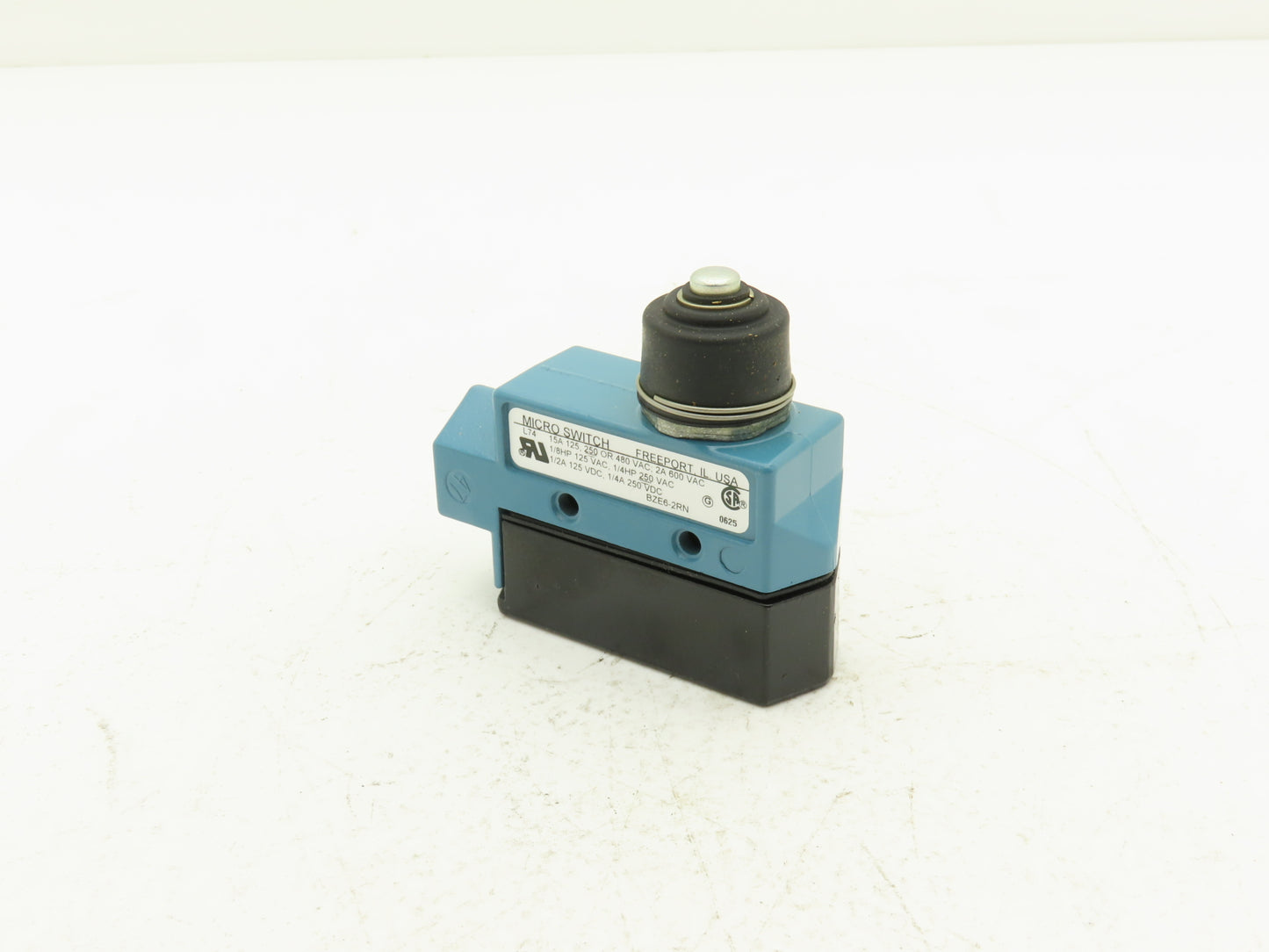 Honeywell BZE6-2RN Limit Switch Side Plunger SPDT 125-600V  Lot of 3