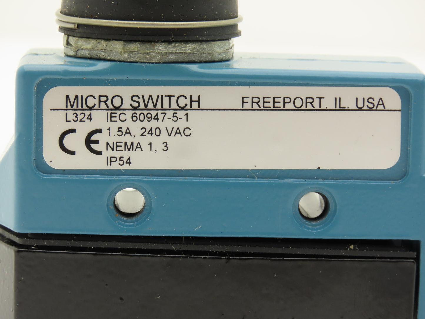 Honeywell BZE6-2RN Limit Switch Side Plunger SPDT 125-600V  Lot of 3